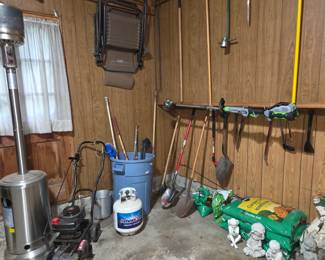 Lawn & garden supplies