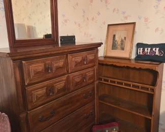 Chest of drawers