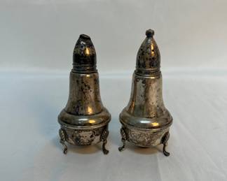 Sterling silver salt and pepper shaker 