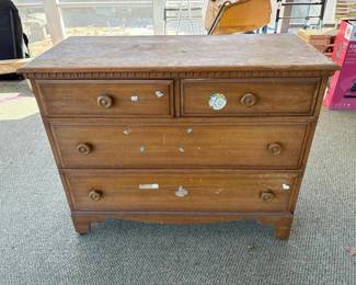 507 antiquestylewoodenchestofdrawers