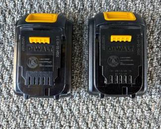 511 twodewalt20vmaxlithiumionbatteryp