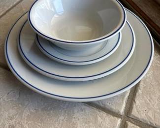 218 apilcofrancewhiteporcelaindinnerware
