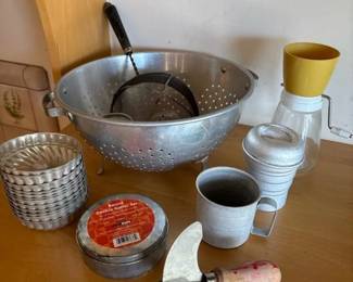 245 vintagekitchenutensils