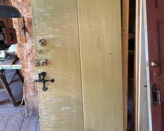 400 antiquewoodbarndoorwithhandmadeiro
