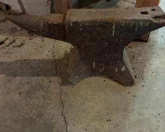019 blacksmithanvilwithvintagestyle