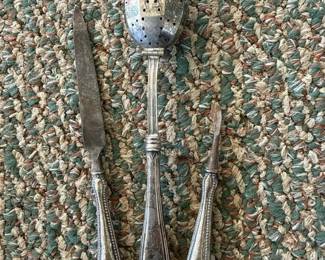 471 sterlingsilverutensilswithbeadededg
