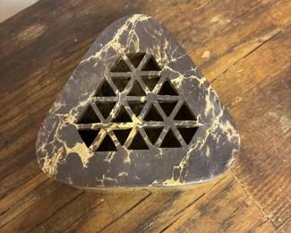 349 triangularmarbleincenseburnerboxwit