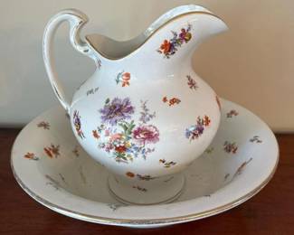 034 floralporcelainpitcherandwashbasin