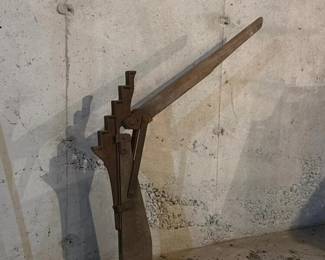 213 antiquewoodenandironwagonjack