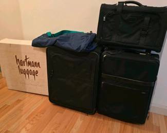 146 luggagepiecesassortment