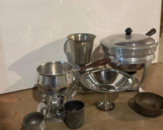 205 assortedvintagemetaltableware