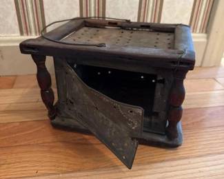 078 antiquefootwarmer