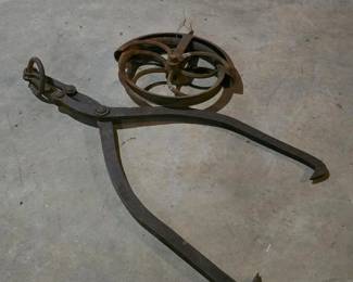 162 antiqueiceblocktongsandpulleywheel