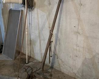 209 antiqueironandwoodseedplanterwith