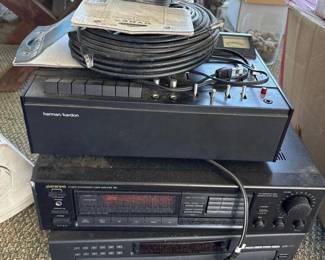 487 largevintageelectronicslot