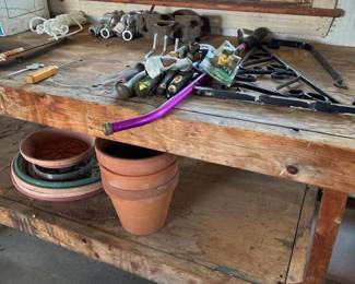 327 garagebenchlot