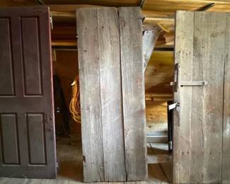 429 oldwoodplankdoorwithdiagonalbrace