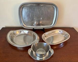041 assortedstainlessservingdishes