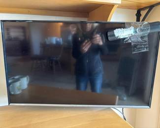 221 samsung32inchledtvwithwallmount