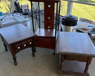 508 pairoftraditionalandonemodernstyle
