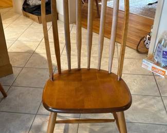 254 windsorstylewoodendiningchair