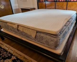 Chinoiserie burl bed