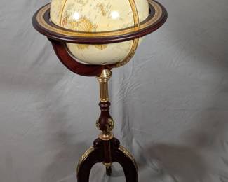 Illuminated floor globe on stand - ships