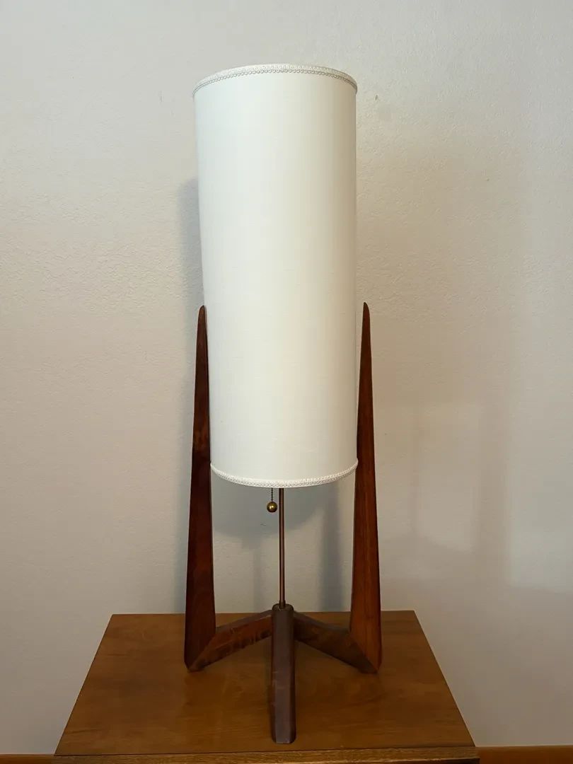 01 MidCentury Modern Rocket Style Table Lamp