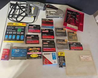 Staplers Staples