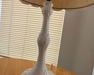 Vintage Hand-Painted Floral Metal Table Lamp with Scalloped Shade
