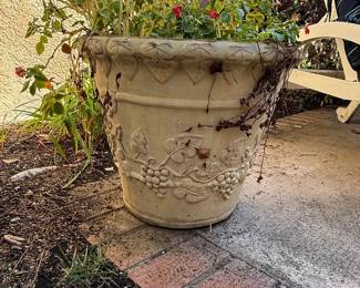 Cast Stone Grapevine Garden Planter