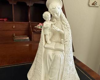 Goebel Hummel Flower Madonna Figurine 10/1