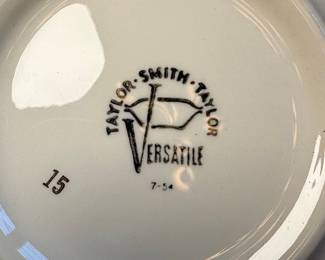 Taylor Smith Taylor Versatile Golden Wheat Platters