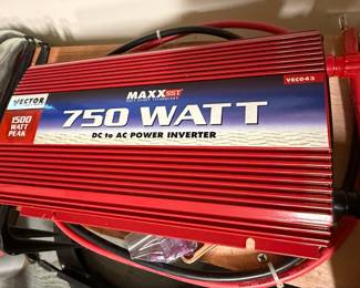 Vector MaxxSST 750W Power Inverter Model VEC043