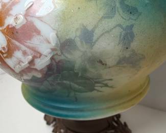 Floral Gone With The Wind Style Oil Lamp