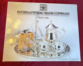 International Silver Classic Casuals Set