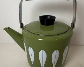 Cathrineholm Lotus Enamel Teakettle