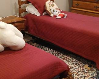 Early American Style Spindle Twin Bed Frame