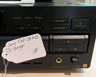 T83 - $100. Sony 5 Disc Ex - Change System Model CDP - CA7ES. Powers on.