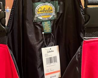T125 - $140. Cabela’s Cabela's Guidewear Waterproof Bib/salopette Rain Pants with Adjustable Suspenders. Size XXXL. New with Tags.