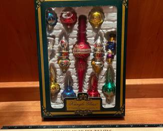 T74 - $20. Box of 12 Vintage Kurt Adler Petite Kringle Glass Traditional Glass Ornaments.