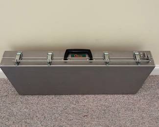 T91 - $165. Orvis Airline Travel Aluminum Double Rifle Shotgun Multi Pistol Gun Case. Measures 32” x 4” x 15” tall.