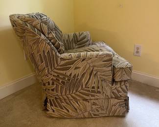 T45 - $40. Swiveling and Rocking Side Chair. Measures 29.5" x 34" x 31" tall, floor to seat 17". Excellent condition.