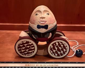 T31 - $35. 1988 Briere Folk Art Humpty Dumpty Toy. Excellent condition.