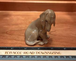 T101 - $20. Vintage Danish porcelain dachshund puppy, model #1755 by Bing & Grondahl. 2.75"T. Excellent condition.
