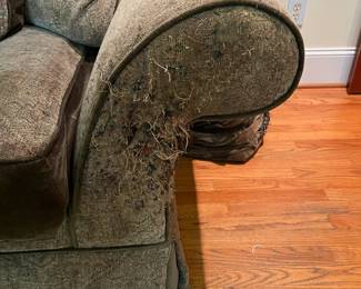 T39 - Free Loveseat. Has cat scratches. Bring help to move. 96" x 39" x 30"T, floor to seat 19".