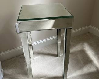 T50 - $30. Mirrored Side Table. Measures 14" x 14" x 25" Tall. Excellent condition.