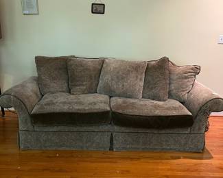 T39 - Free Loveseat. Has cat scratches. Bring help to move. 96" x 39" x 30"T, floor to seat 19".