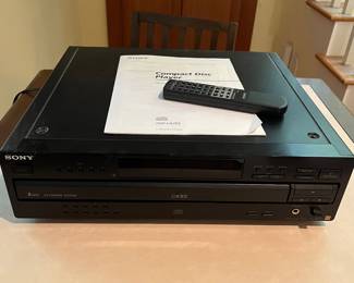 T83 - $100. Sony 5 Disc Ex - Change System Model CDP - CA7ES. Powers on.