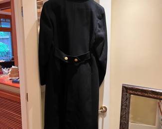 T124 - $65. Vintage US Navy Officer's Bridge Blue Overcoat 100% Wool Heavy Eagle Button Size 42L. Excellent condition.